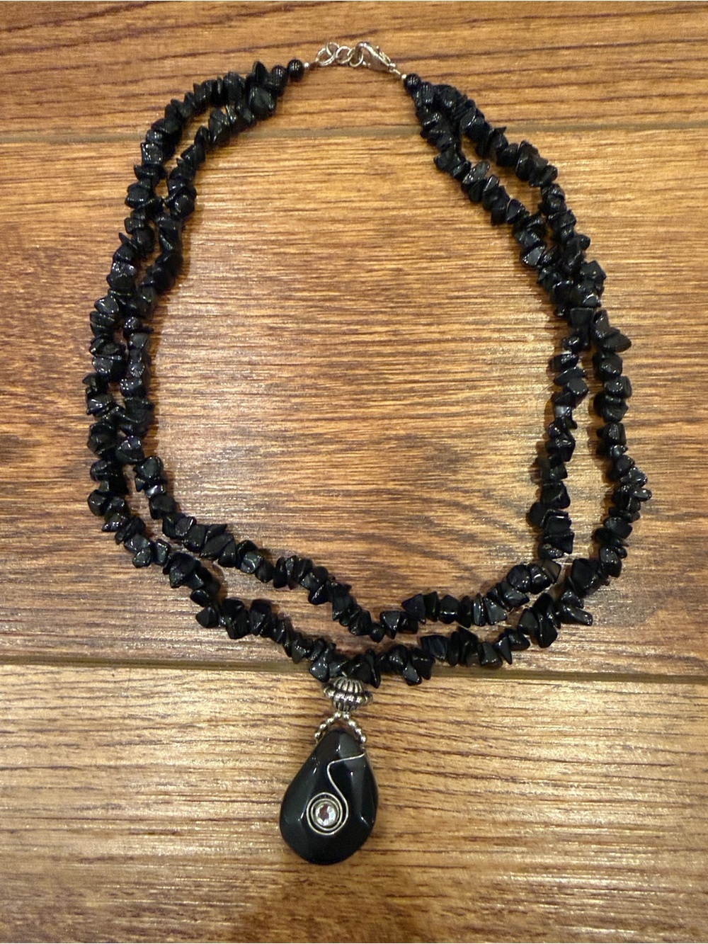 Black Stone Double-Strand Necklace with Teardrop Pendant